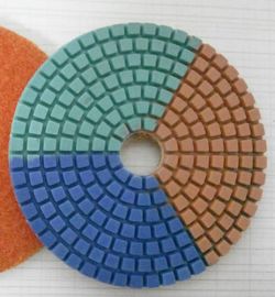 Tripple Color Wet Diamond Polishing Pads Untuk Beton / Marmer 3-5 Inches